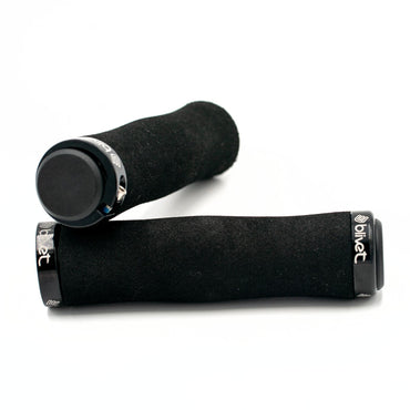 Handle bar grips